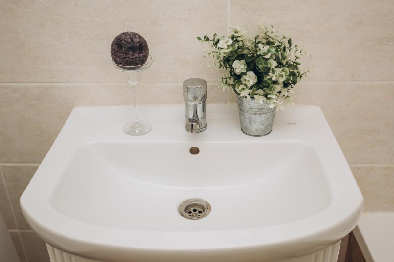Luxe Apart-Hotel Near Lavina New Building 1 Floor 수미 외부 사진